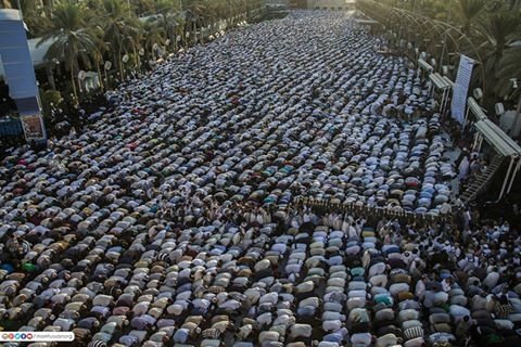 Kərbəlada əzəmətli Qurban bayramı namazı (Foto)