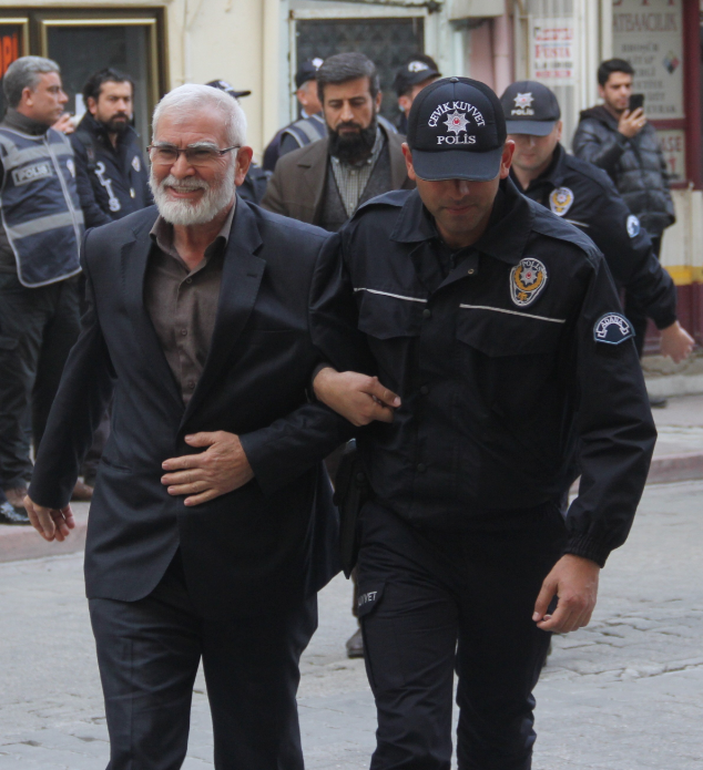 Alparslan Kuytul və tərəfdarlarının həbsdən sonrakı ilk FOTOLARI