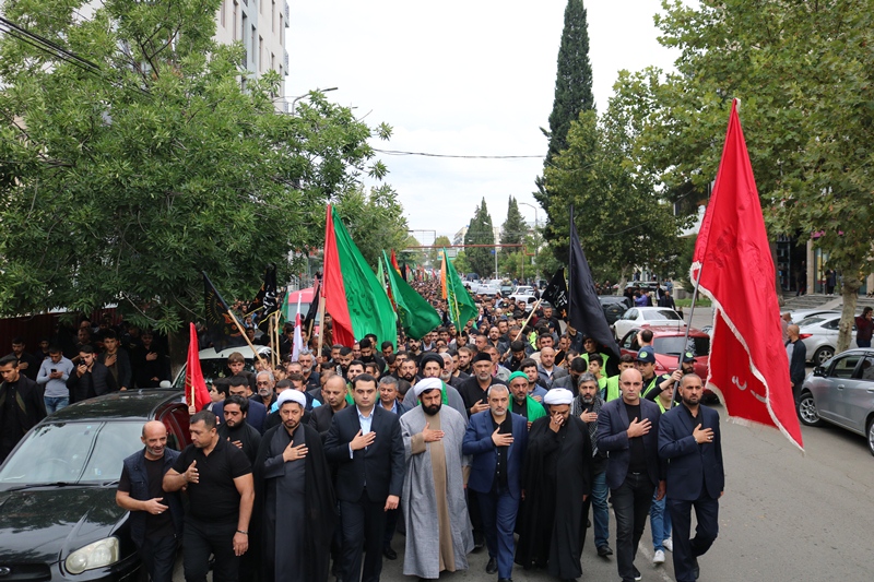 İzdihamlı "Tasua" yürüşü keçirildi (Foto)