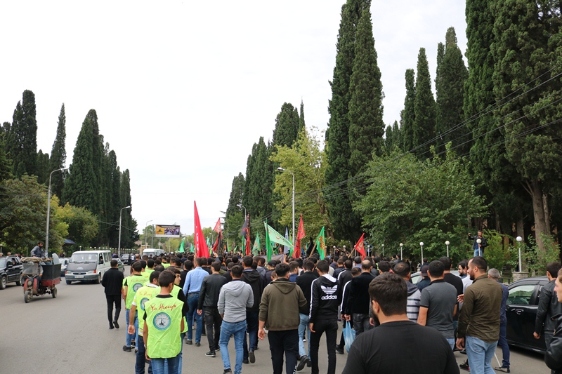 İzdihamlı "Tasua" yürüşü keçirildi (Foto)