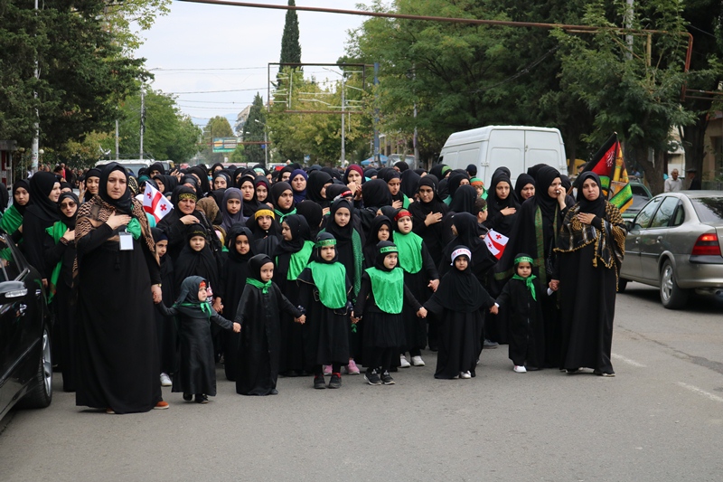 İzdihamlı "Tasua" yürüşü keçirildi (Foto)