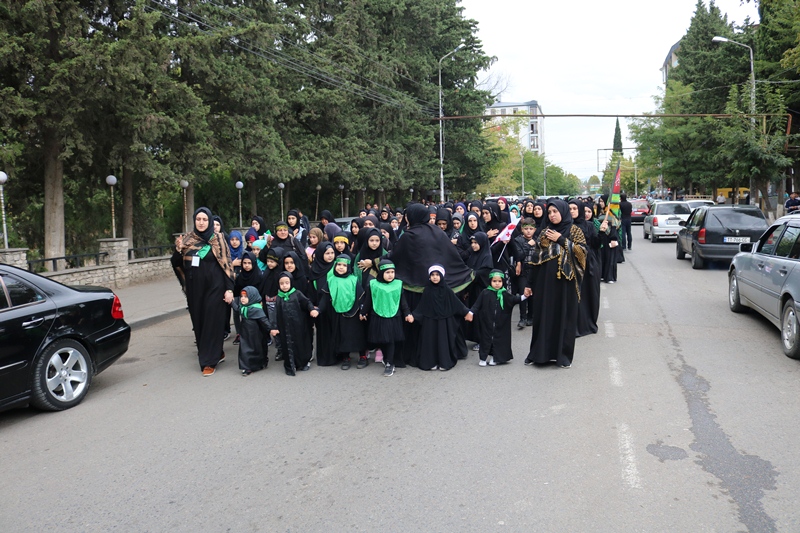 İzdihamlı "Tasua" yürüşü keçirildi (Foto)