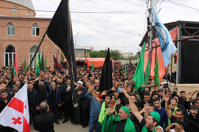 İzdihamlı "Tasua" yürüşü keçirildi (Foto)