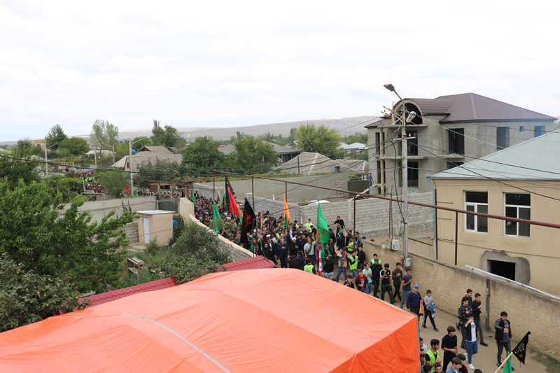 İzdihamlı "Tasua" yürüşü keçirildi (Foto)