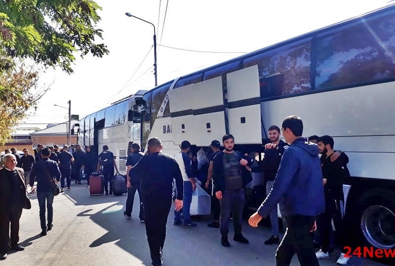 Gürcüstandan 200 nəfərdən çox İmam Hüseyn (ə) aşiqi eşq səfərinə yola düşdülər (Foto)