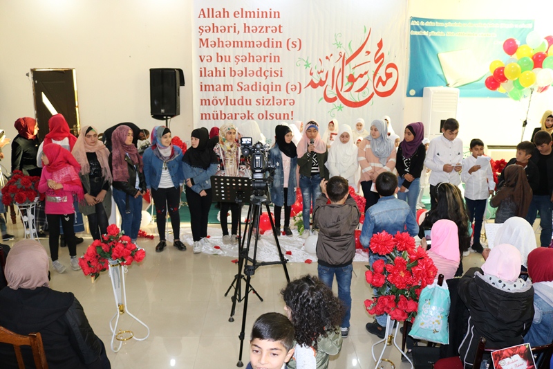 Tələbələrin, onların valideyinlərinin və müəllimlərinin iştirakı ilə tədbir keçirildi (Foto)