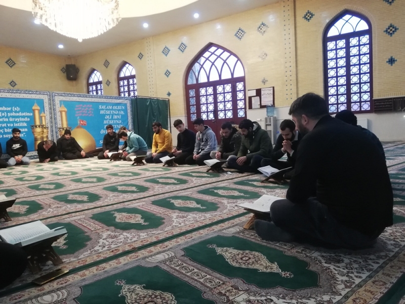 Marneuli İmam Hüseyn (ə) adına olan məsciddə Quran və əza mərasimi keçirilib (Foto)