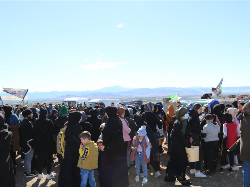 Peyğəmbərin (s) səhabəsinin ziyarətgahında Ərbəin mərasimi (Foto)