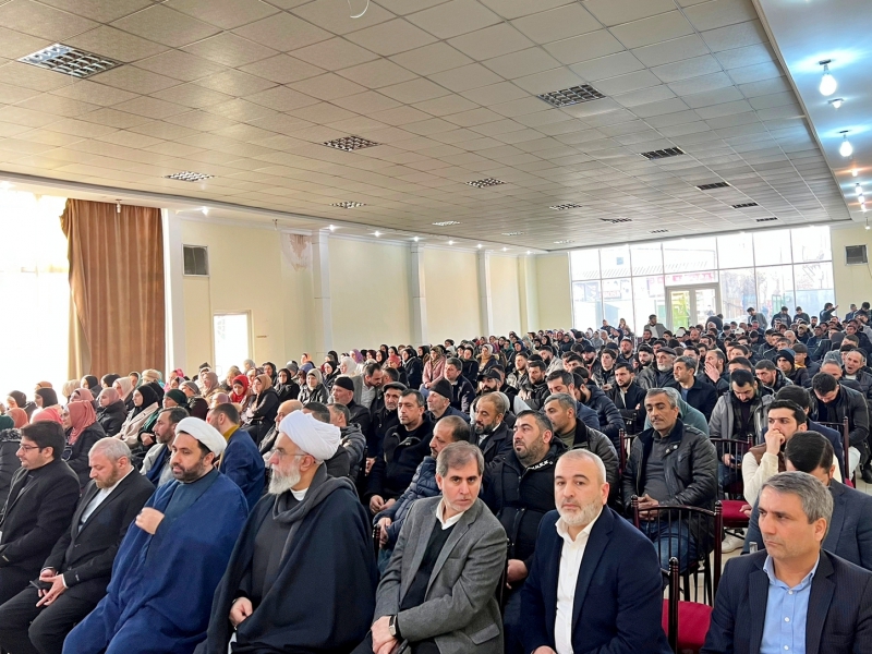 Marneulidə "Həzrəti Fatimeyi-Zəhranın (s.ə) şəxsiyyət və məqamı" mövzusunda seminar keçirildi (Foto)