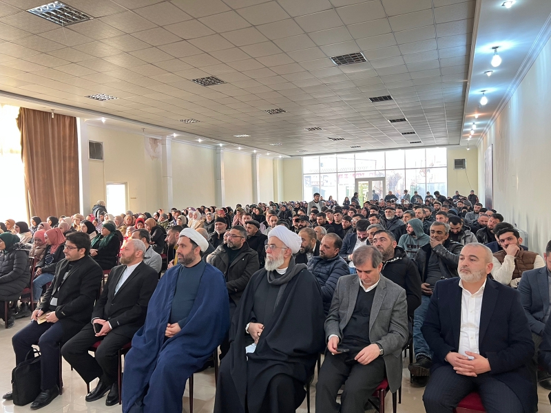 Marneulidə "Həzrəti Fatimeyi-Zəhranın (s.ə) şəxsiyyət və məqamı" mövzusunda seminar keçirildi (Foto)